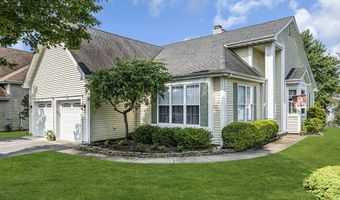 7 Woodlake Ct, Barnegat, NJ 08005