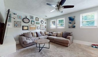 267 W Wyoming Ave, Absecon, NJ 08201