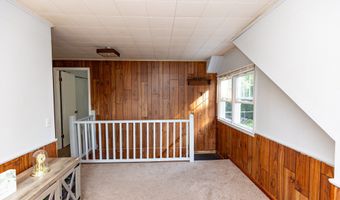 302 E Pasadena Pl, Bridgeport, CT 06610