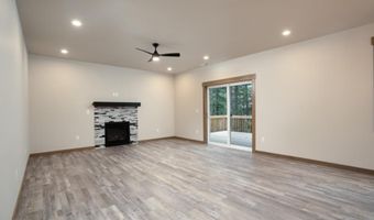 311 E Lakeland Dr, Allyn, WA 98524