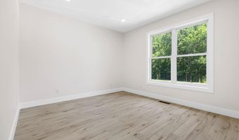 162 Clearcreek Dr, Boiling Springs, SC 29316