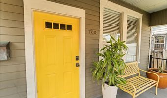 706 Maximillian St, Baton Rouge, LA 70806