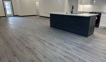 1112 Duke Dr, Bauxite, AR 72011