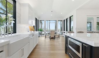 82 Plantation House Dr, Bluffton, SC 29910
