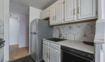 1225 KENNEDY Blvd 3F, Bayonne, NJ 07002
