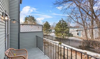5257 Washington St 5257, Boston, MA 02132