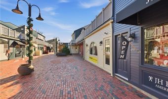 216 Goddard Row, Newport, RI 02840
