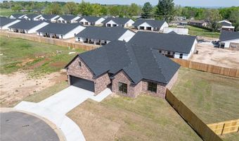 1900 Yellowstone Dr, Barling, AR 72923