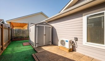 937 Carter St SW, Bandon, OR 97411