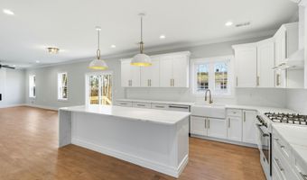 421 Roland Ave, Bayville, NJ 08721