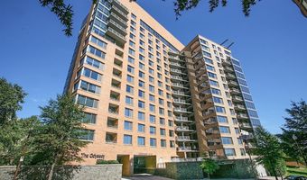 2001 15TH St N 319, Arlington, VA 22201