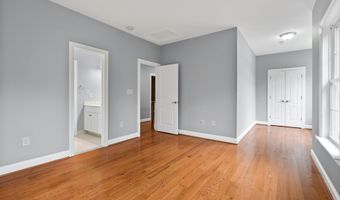 7119 BARRY Rd, Alexandria, VA 22315