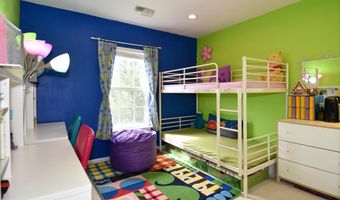 43696 PHELPS Ter, Ashburn, VA 20147