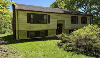 15 Bear Mountain Rd, Danbury, CT 06811