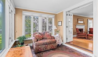 237 Highland Ave, Warwick, RI 02886