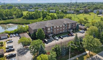 881 N Swift Rd 306, Addison, IL 60101