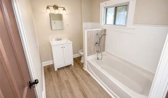 959 Cole Ave, Akron, OH 44306