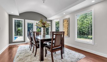 199 Pinckney Rd, Little Silver, NJ 07739