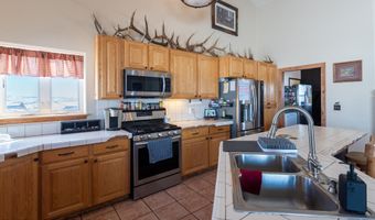 5 MARK Cir, Boulder, WY 82923