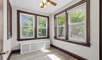 8923 Gravois Rd, Affton, MO 63123