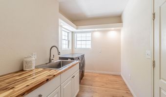 490 RUTH Ln, Bloomfield, NM 87413