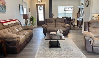 7424 Northwood Dr, Benton, AR 72019