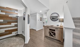 1183 Kingsmill Dr, Algonquin, IL 60102