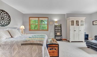 23 Gatehouse Ln, Amherst, NY 14051