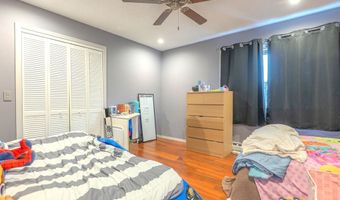 157 Shelter Rock Rd 39, Danbury, CT 06810