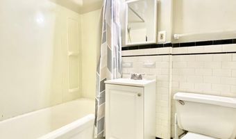 8 COMMONWEALTH Ave, Claymont, DE 19703