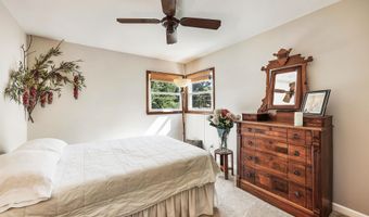 1222 Iowa Dr, Madison, WI 53704