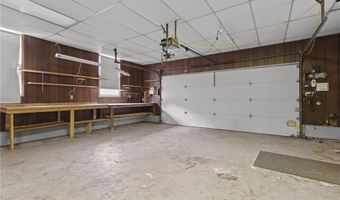 300 Twin River Rd, Lincoln, RI 02865