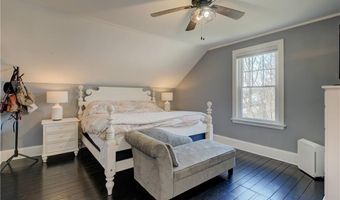 499 Seven Mile Rd, Cranston, RI 02831