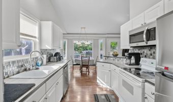 4359 N Rushwood Ct, Bel Aire, KS 67226