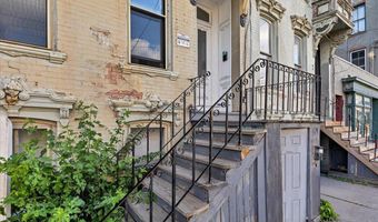 99 Lark St, Albany, NY 12210