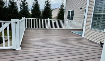 34 Marian Ave, Narragansett, RI 02882