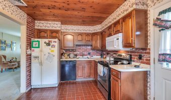 139 Pennsylvania Ave, Absecon, NJ 08201