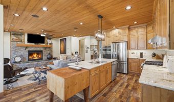 186 E RESERVE Dr, Alpine, WY 83128