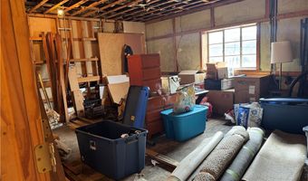 304 Duss Ave, Ambridge, PA 15003