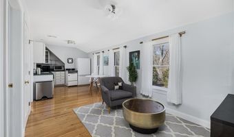 40 Charlotte Ave, North Kingstown, RI 02874