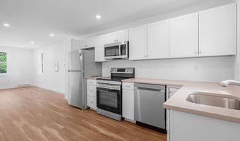 32 W Greenwood, Villas, NJ 08251