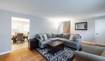 38 Evelyn Rd, Bristol, CT 06010