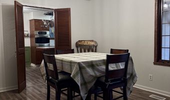 263 Queensway Dr, Avon, IN 46123