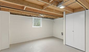 504 ABERNETHY Rd, Oregon City, OR 97045
