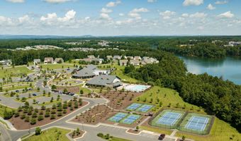 144 COWBIRD St, Lake Frederick, VA 22630