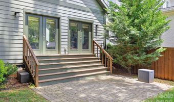 2530 Bay St, Charlotte, NC 28205