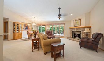 10 Fyne Ln, Bella Vista, AR 72715