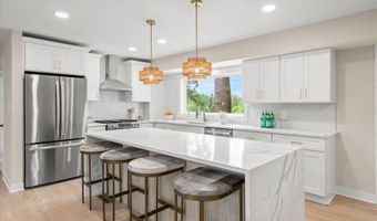 2408 WILLIAM AND MARY Dr, Alexandria, VA 22308