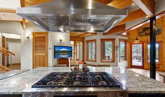 63220 Johnson Rd, Bend, OR 97703