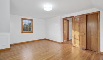 7 George St, Barnstable, MA 02630